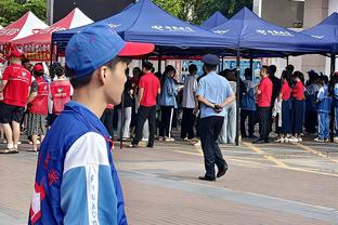 曾令旭：若非末节复苏了点 我怀疑拉塞尔想用另一种方式留在湖人